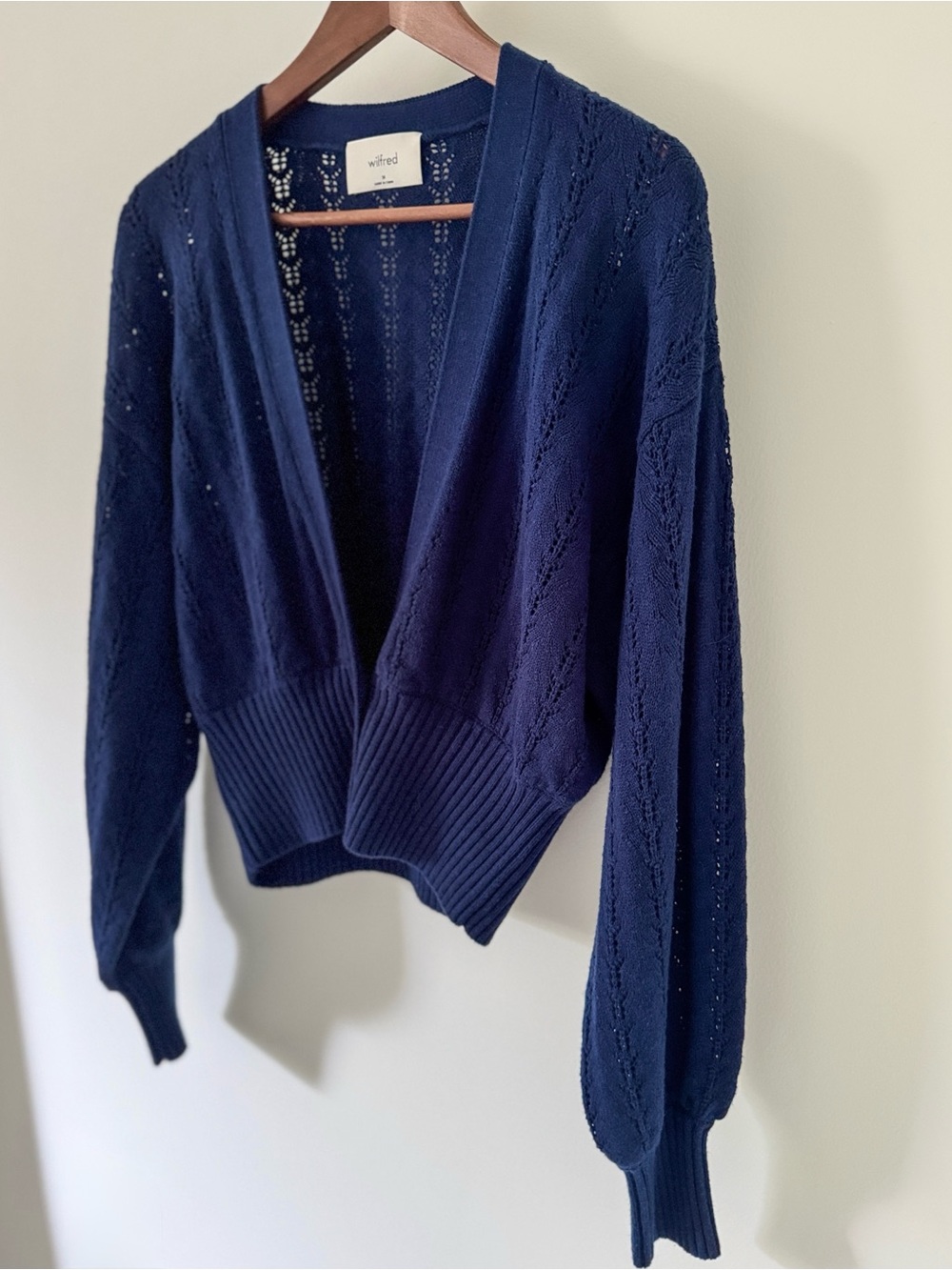 Aritzia Wilfred Thais Plunge Front Cardigan Sweater Blue Medium